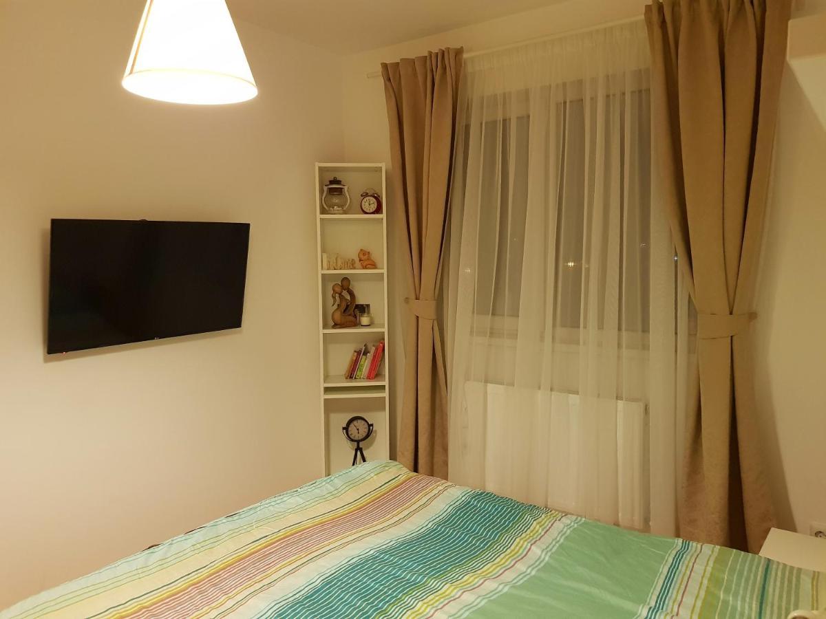 Cozy Apartament 3 Min To Subway 24H7 Check In Popesti-Leordeni Eksteriør billede