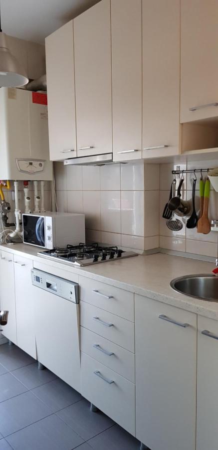 Cozy Apartament 3 Min To Subway 24H7 Check In Popesti-Leordeni Eksteriør billede